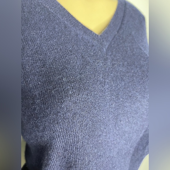 Cashmere V-Neck Sweater - Picture 2 of 5